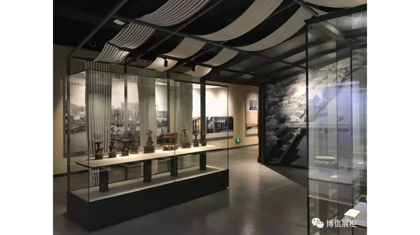 汕头市博物馆展柜
