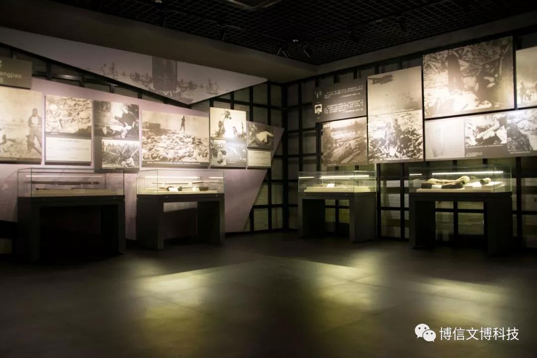 纪念馆展柜