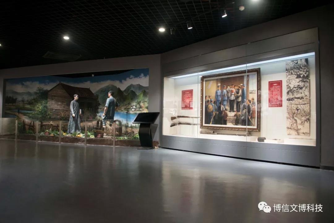 纪念馆展柜